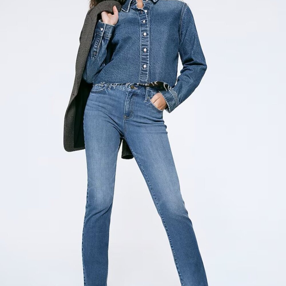 SOLD NWT Express Mid Rise Light Wash FlexX Skyscraper Jeans (Size L Reg) - Picture 9 of 11